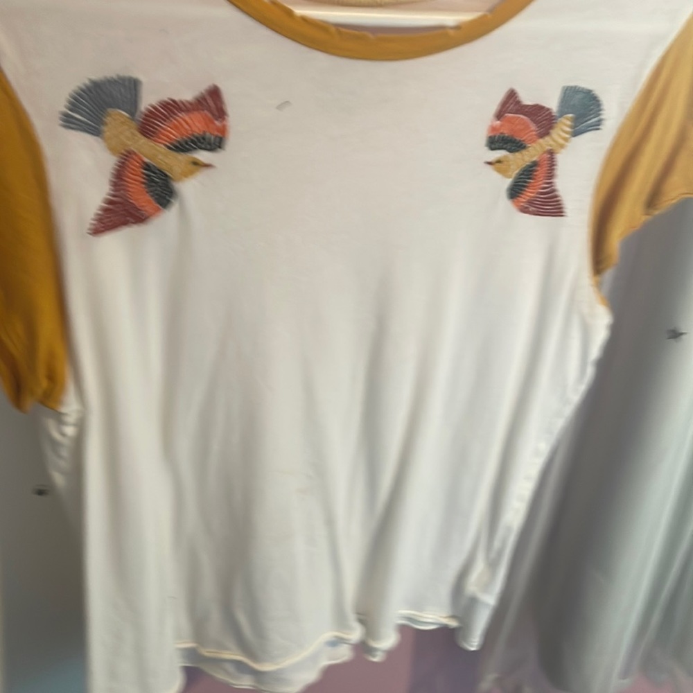Short fitted shirt by American eagle